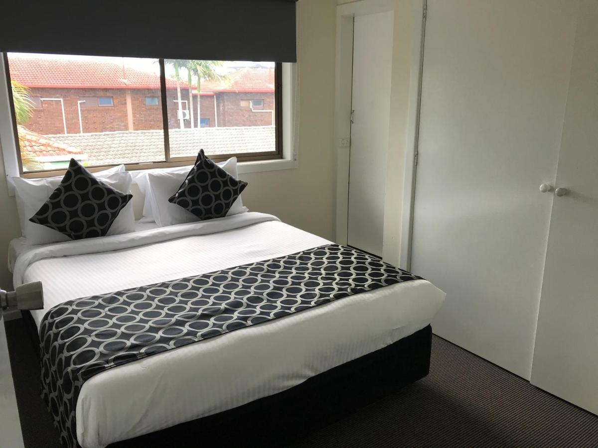 Coffs Shearwater Motel Кофс-Гарбор Екстер'єр фото