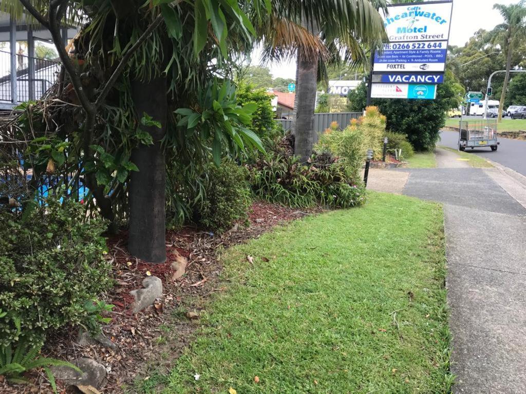 Coffs Shearwater Motel Кофс-Гарбор Екстер'єр фото
